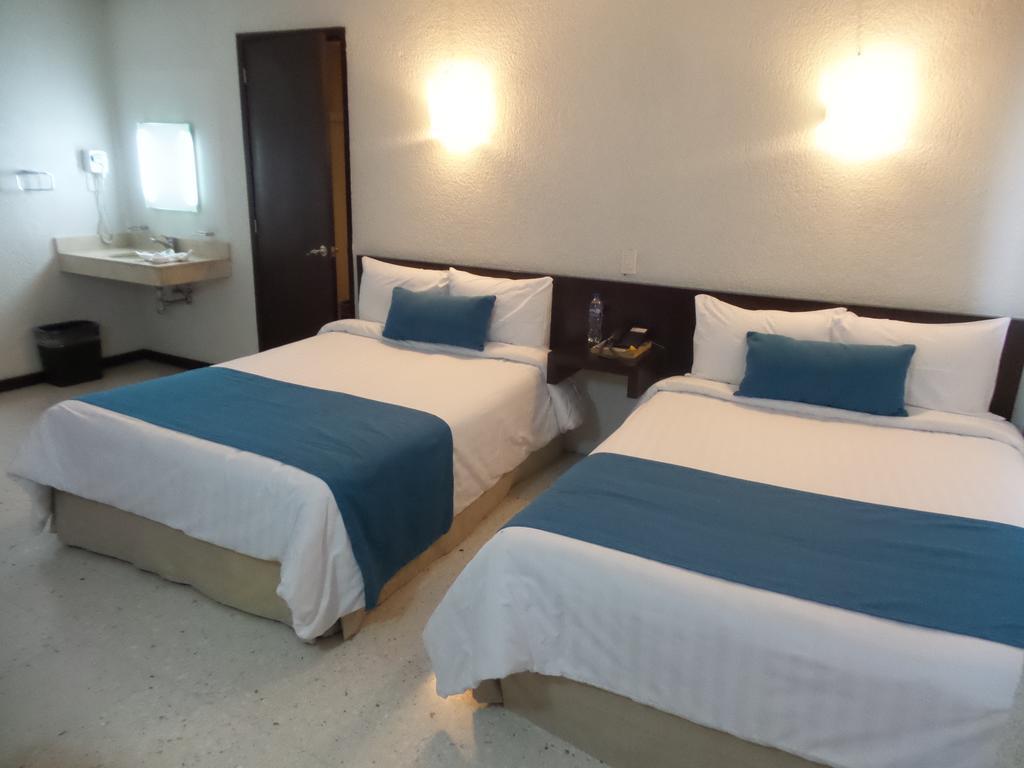 Hotel Ros Gaud Cordoba Room photo